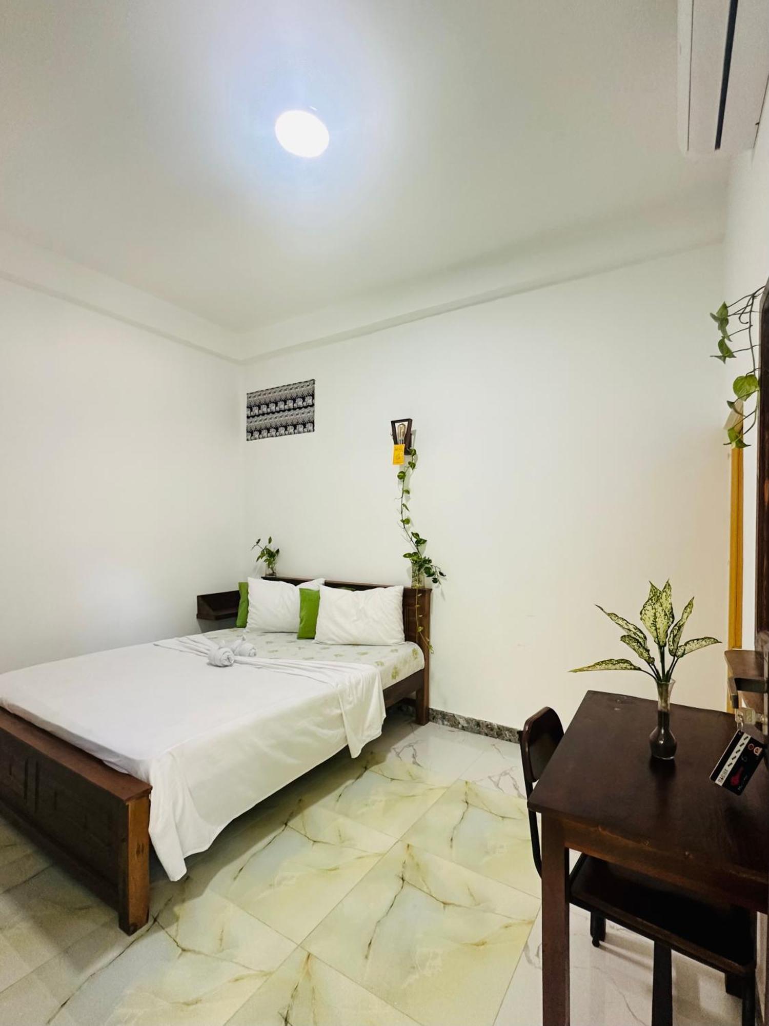 Jaya Villa - Near Airport Негомбо Екстериор снимка