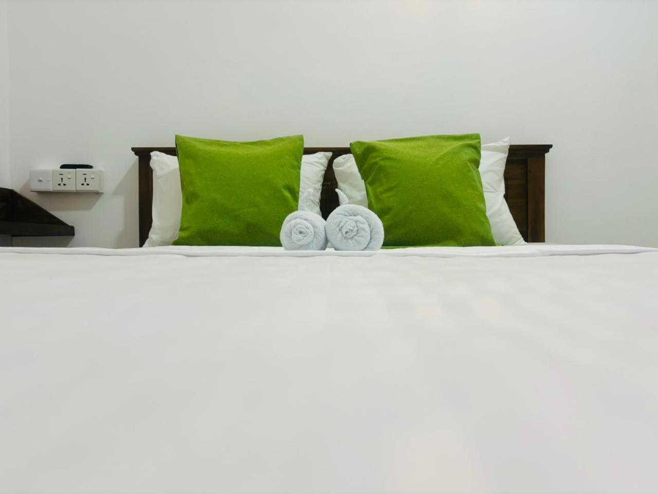Jaya Villa - Near Airport Негомбо Екстериор снимка