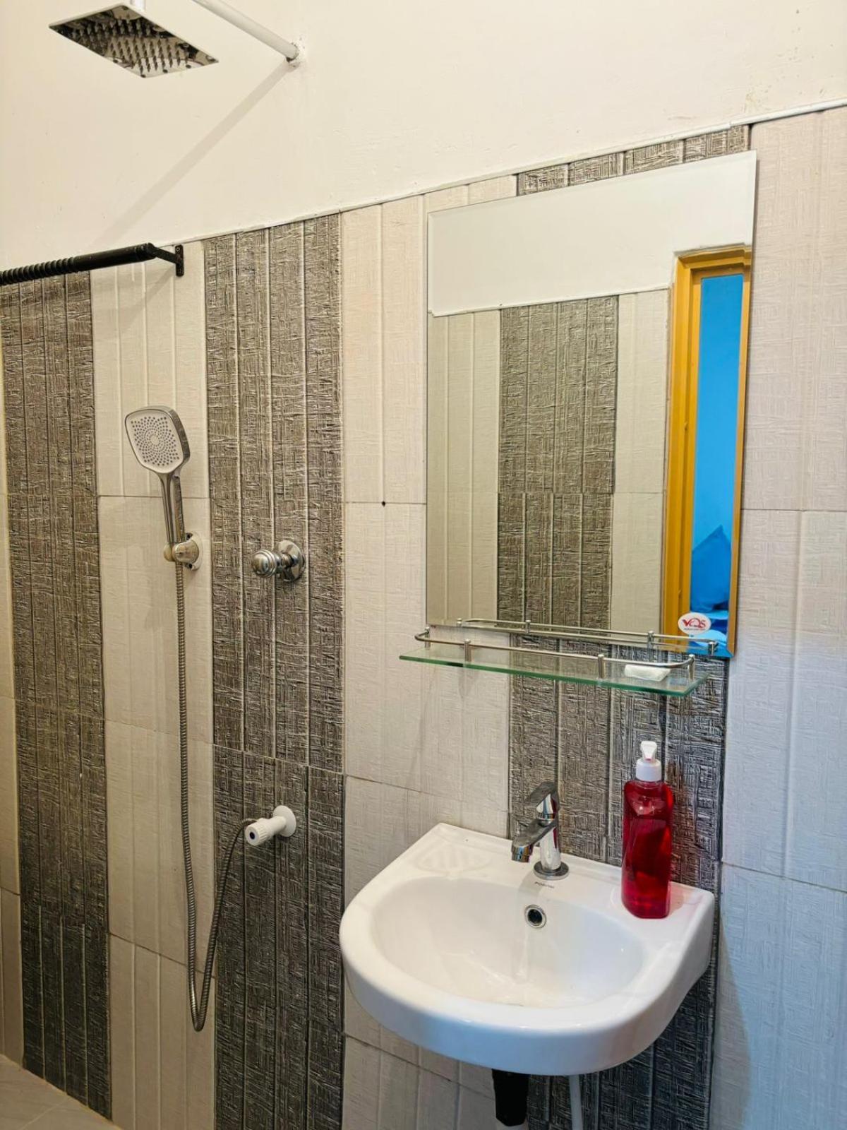 Jaya Villa - Near Airport Негомбо Екстериор снимка